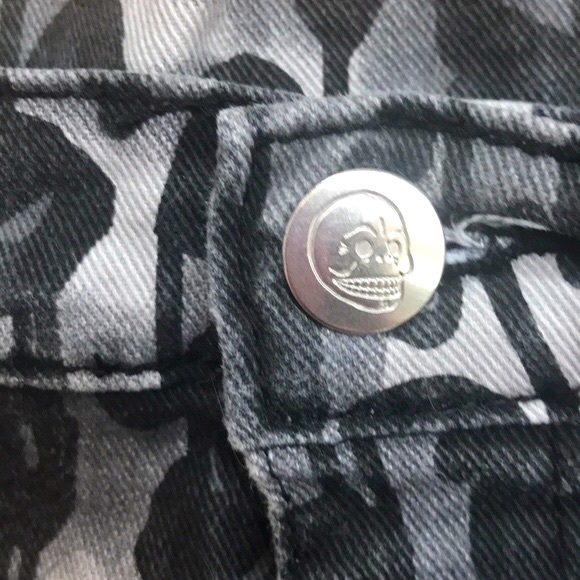 Leopard Print Cheap Monday Skinny Jeans, Size 28 - Picture 4 of 4